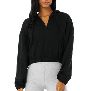 Alo half zip stadium crop